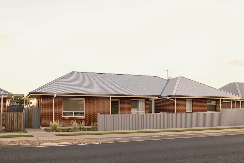 Single-storey brick homes in Moree NSW